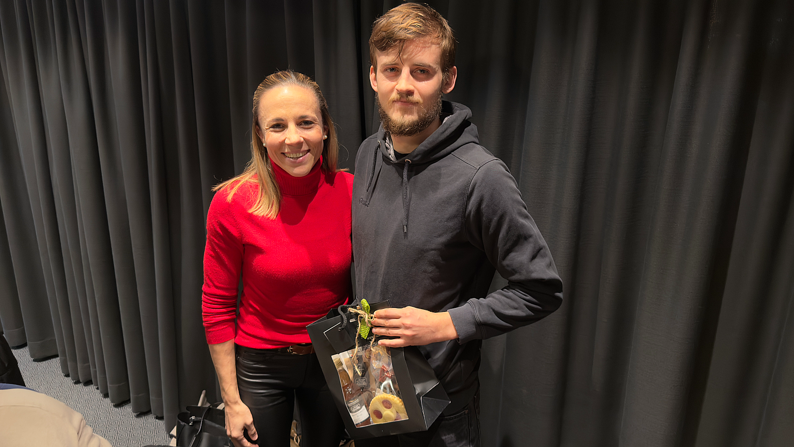 Nadine Pietschmann mit Lorenz Orlowski (Verstärkt das Medienteam)