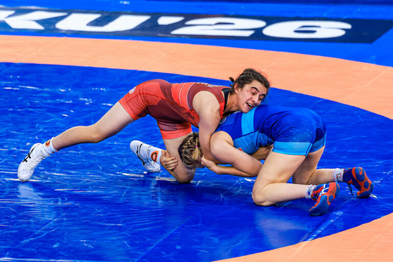57kg WW - Delia Gisler (SUI) df. Garatel Guliyeva (AZE)