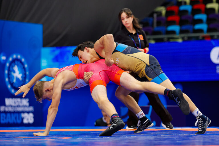 65kg FS - Zamir Daniyar (KAZ) df. Dario Stadelmann (SUI)